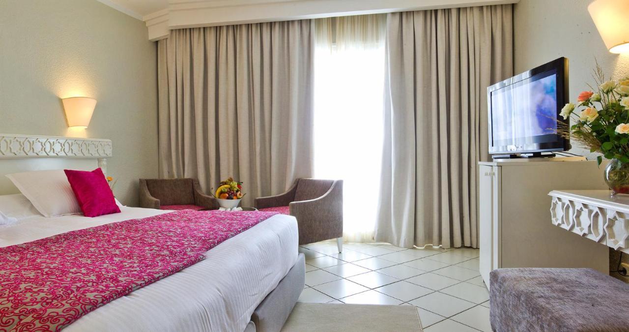 El Mouradi Palm Marina - Couple Et Famille Uniquement Hotel Port El Kantaoui Exterior foto